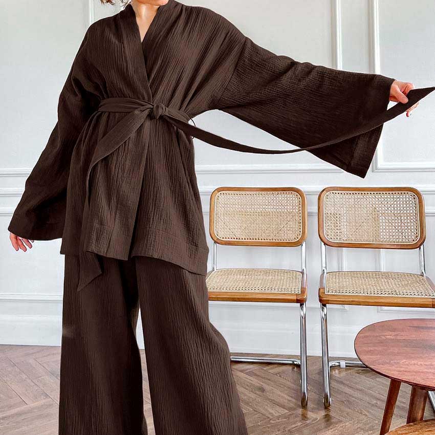 3435999643_zhenskaya-pizhama-model